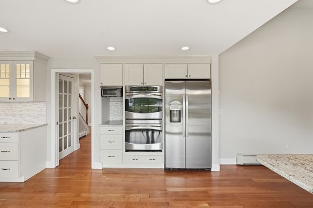 6 Turner Dr, North Reading, MA 01864