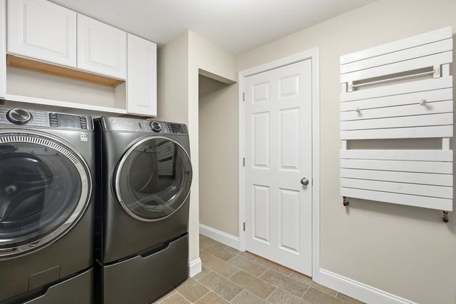 6 Turner Dr, North Reading, MA 01864