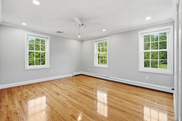 6 Turner Dr, North Reading, MA 01864