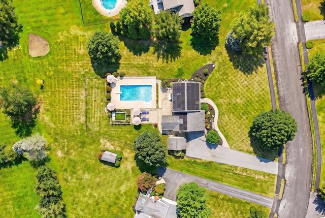 6 Turner Dr, North Reading, MA 01864
