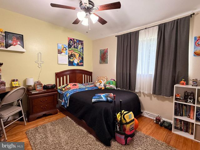 618 7TH AVE, Lindenwold, NJ 08021