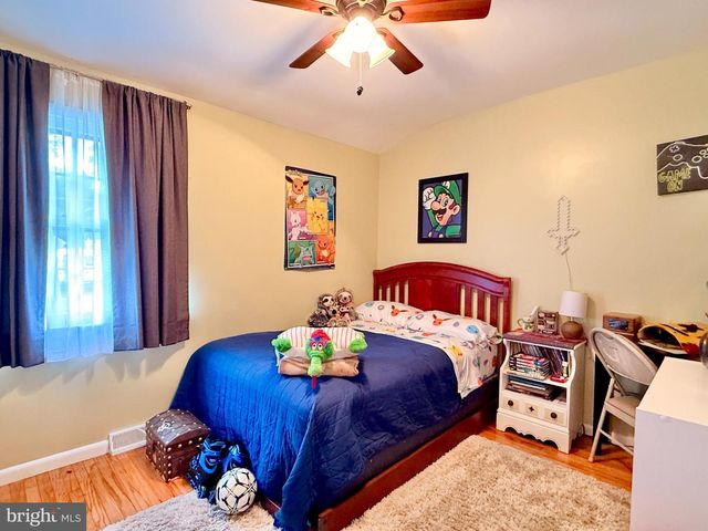 618 7TH AVE, Lindenwold, NJ 08021