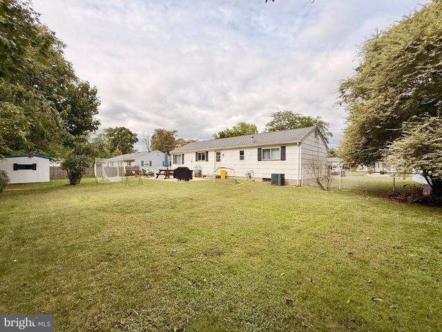 618 7TH AVE, Lindenwold, NJ 08021