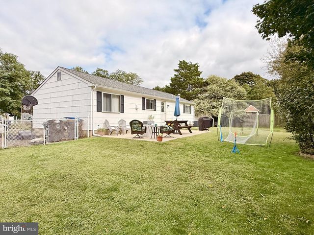 618 7TH AVE, Lindenwold, NJ 08021