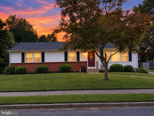 618 7TH AVE, Lindenwold, NJ 08021