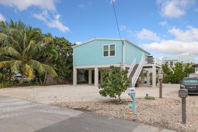 463 Lesrohde Drive, Ramrod Key, FL 33042