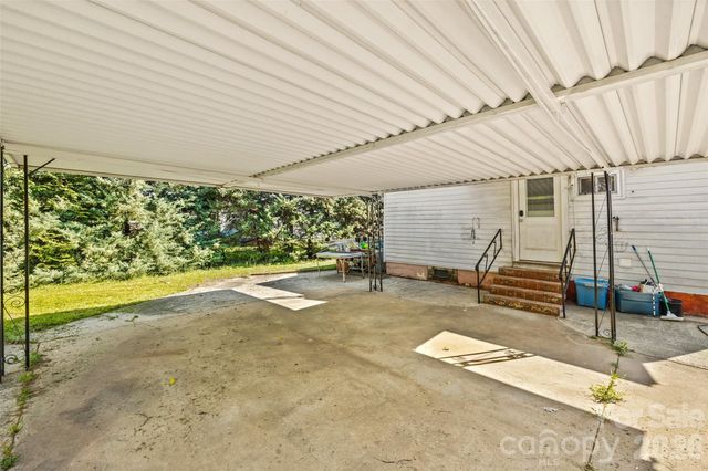 1315 Lithia Springs Road, Shelby, NC 28150