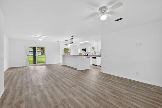 2206 S 34th Street, Fort Pierce, FL 34947