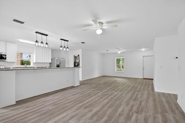 2206 S 34th Street, Fort Pierce, FL 34947