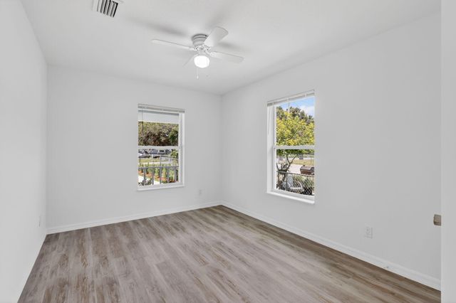 2206 S 34th Street, Fort Pierce, FL 34947