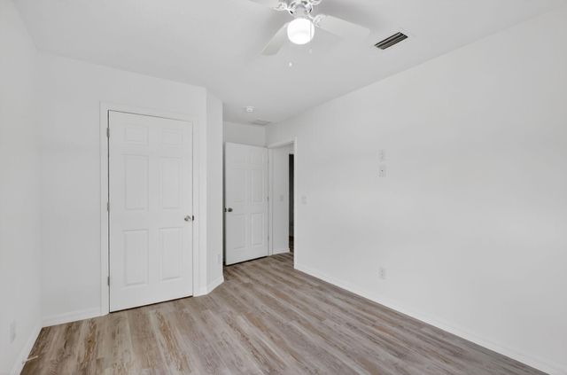 2206 S 34th Street, Fort Pierce, FL 34947