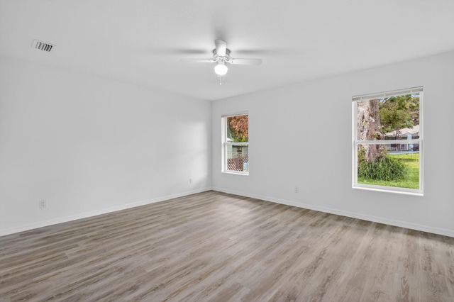 2206 S 34th Street, Fort Pierce, FL 34947