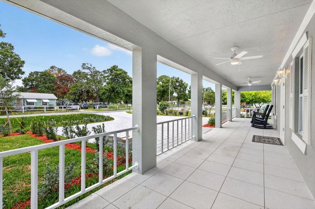 2206 S 34th Street, Fort Pierce, FL 34947