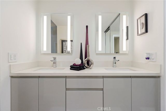 2000 Vista Cajon, Newport Beach, CA 92660