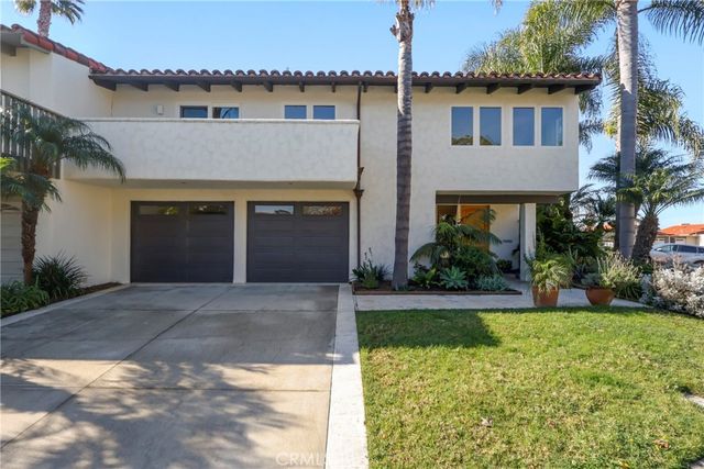 2000 Vista Cajon, Newport Beach, CA 92660