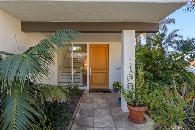 2000 Vista Cajon, Newport Beach, CA 92660