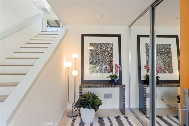 2000 Vista Cajon, Newport Beach, CA 92660