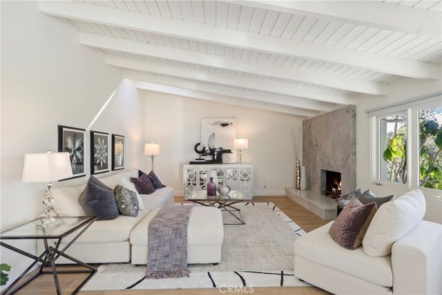 2000 Vista Cajon, Newport Beach, CA 92660