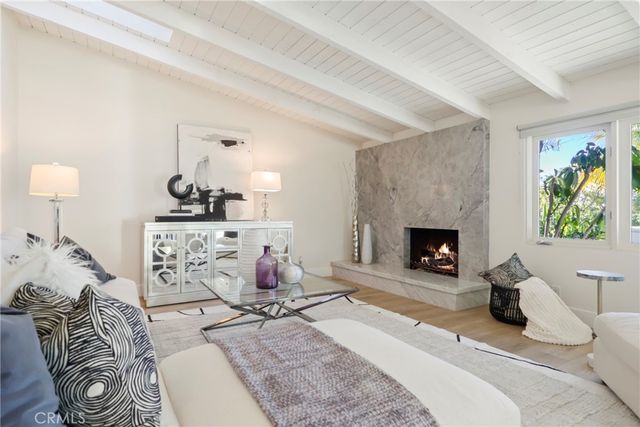 2000 Vista Cajon, Newport Beach, CA 92660