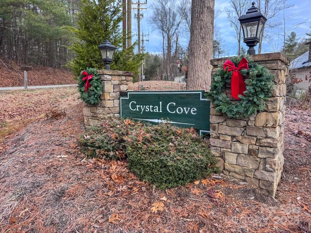 62 Crystal Cove Drive 4, Hendersonville, NC 28739
