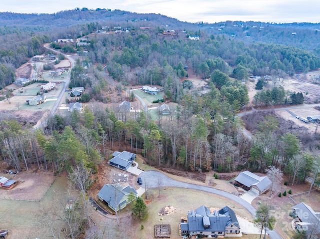 62 Crystal Cove Drive 4, Hendersonville, NC 28739