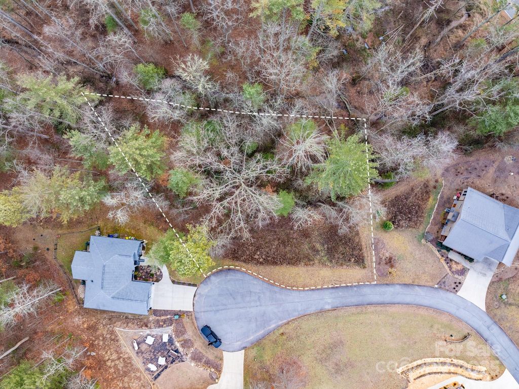 62 Crystal Cove Drive 4, Hendersonville, NC 28739