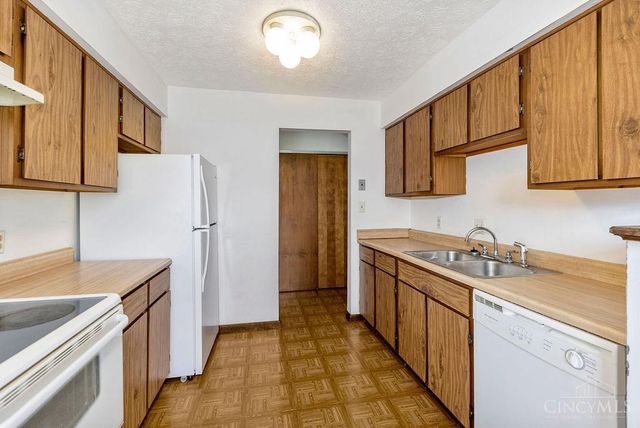 9578 Woodland Hills Drive, West Chester, OH 45011