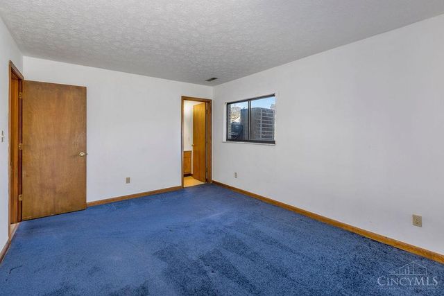 9578 Woodland Hills Drive, West Chester, OH 45011