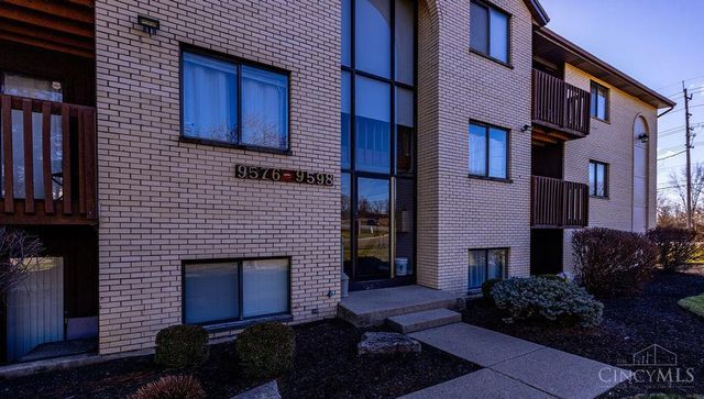 9578 Woodland Hills Drive, West Chester, OH 45011