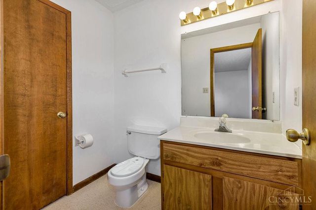 9578 Woodland Hills Drive, West Chester, OH 45011