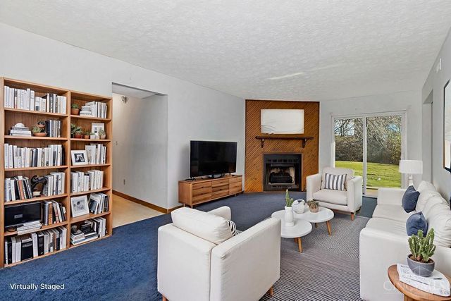 9578 Woodland Hills Drive, West Chester, OH 45011