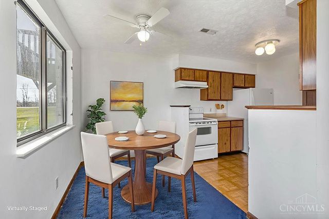 9578 Woodland Hills Drive, West Chester, OH 45011