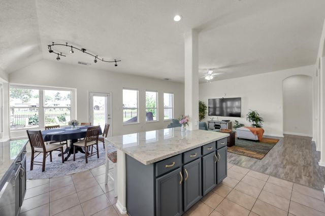 2885 Woodland Glen Lane, Conroe, TX 77385