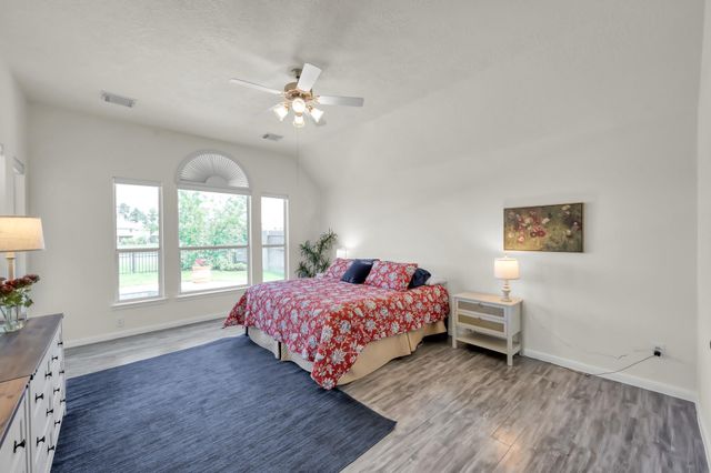 2885 Woodland Glen Lane, Conroe, TX 77385