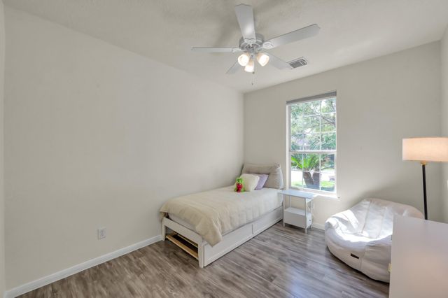 2885 Woodland Glen Lane, Conroe, TX 77385