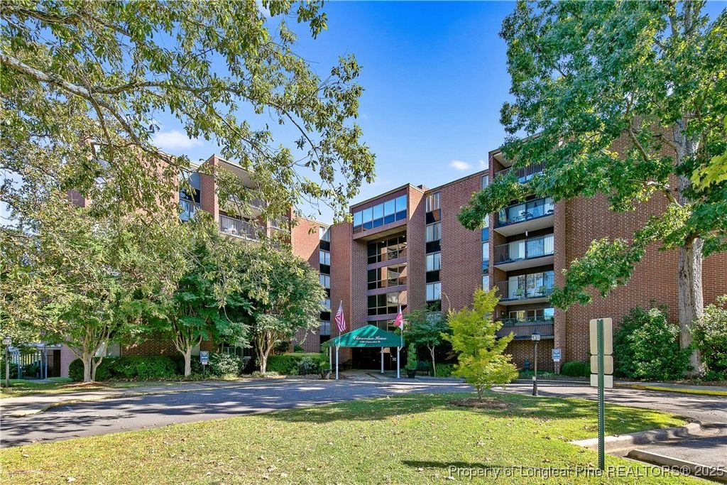 1100 Clarendon Street 202, Fayetteville, NC 28305