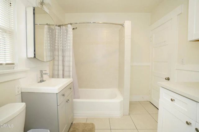 45 N Meridith Avenue, Pasadena, CA 91106