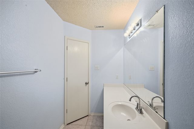 8404 Bowspirit Lane, Fort Worth, TX 76053