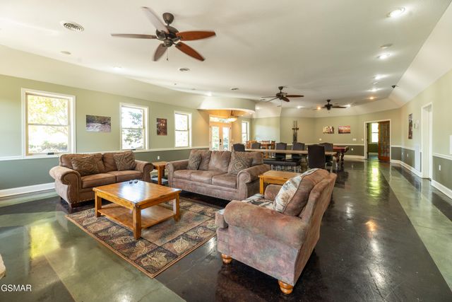 1150 Sanctuary Shores Way, Sevierville, TN 37876