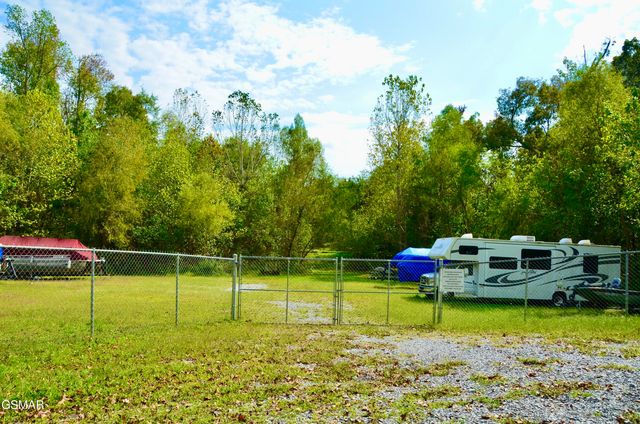 1150 Sanctuary Shores Way, Sevierville, TN 37876