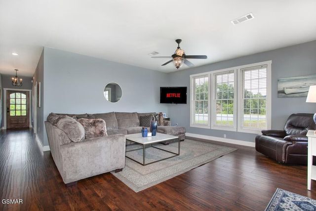 1150 Sanctuary Shores Way, Sevierville, TN 37876