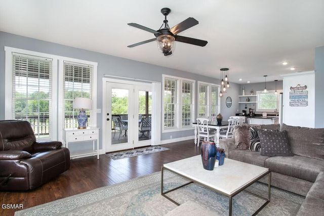 1150 Sanctuary Shores Way, Sevierville, TN 37876