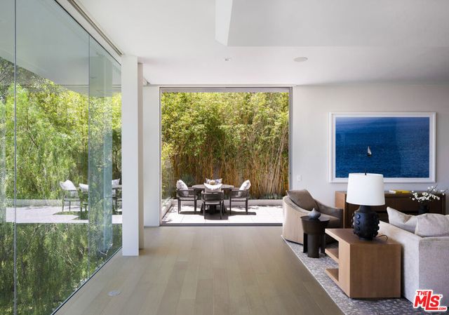 1895 Rising Glen Road, West Hollywood, CA 90069