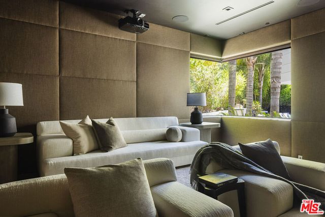1895 Rising Glen Road, West Hollywood, CA 90069