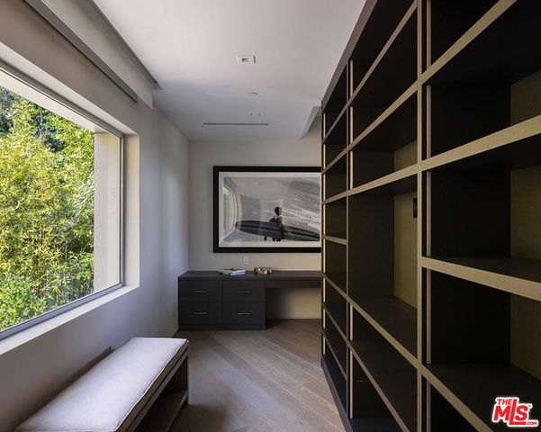 1895 Rising Glen Road, West Hollywood, CA 90069