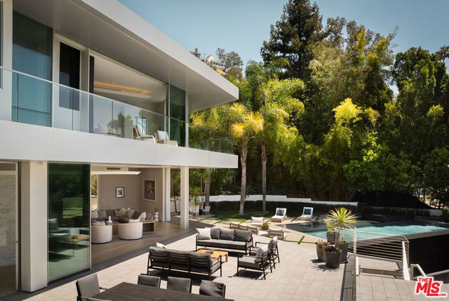 1895 Rising Glen Road, West Hollywood, CA 90069