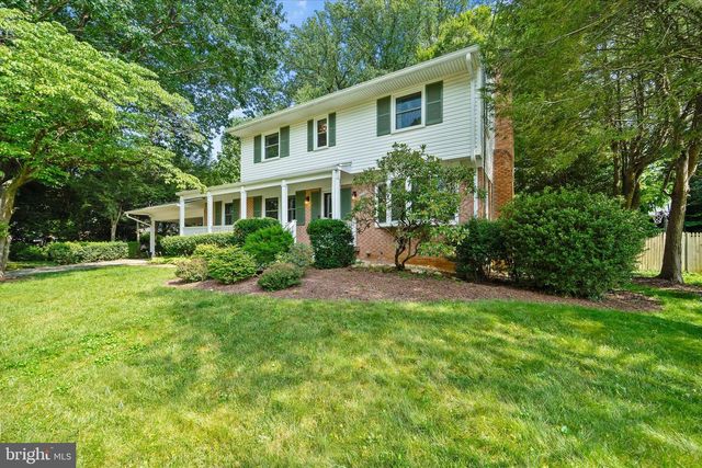 10019 CAVALRY DR, Fairfax, VA 22030