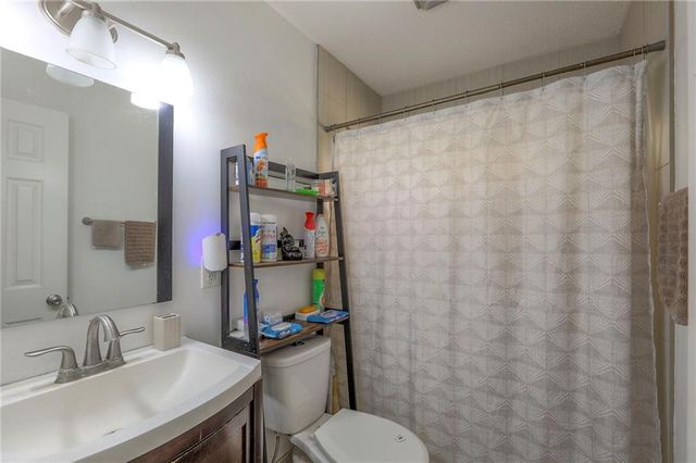 11715 Fuller Avenue, Kansas City, MO 64134