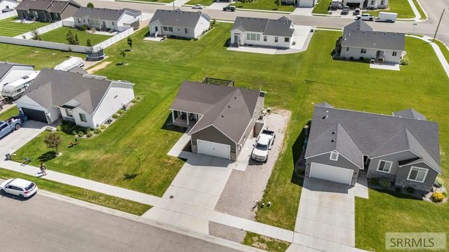 3716 N Ventura Avenue, Idaho Falls, ID 83401