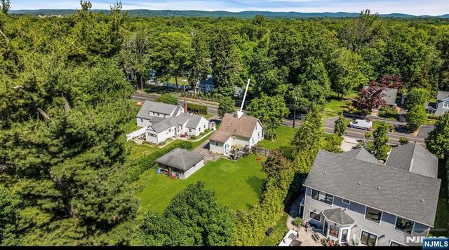 210 Franklin Avenue, Wyckoff, NJ 07481